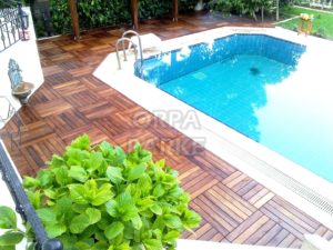 Dragos Villa Bahçe Zemini Teak Kaplama
