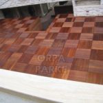 Restoran Bahçesi Ahşap Deck Zemin Uygulaması