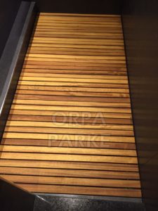 iroko ağacından üretilmiştir
