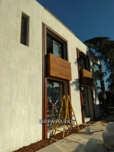 wood deck export it's out of place