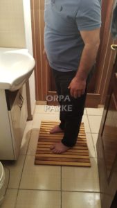Lavabo önü ahşap paspas